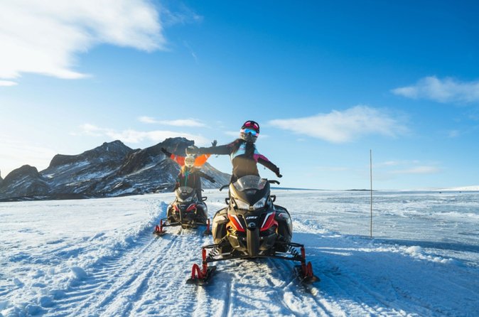 Wide ice and snow landscape on Langjökull Glacier